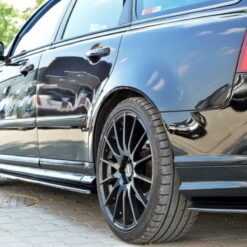 Alternative view of SIDE SKIRTS DIFFUSERS VOLVO V50F R-DESIGN