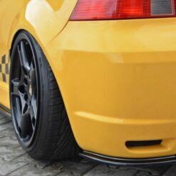 Alternative view of SIDE SKIRTS DIFFUSERS VW GOLF IV R32