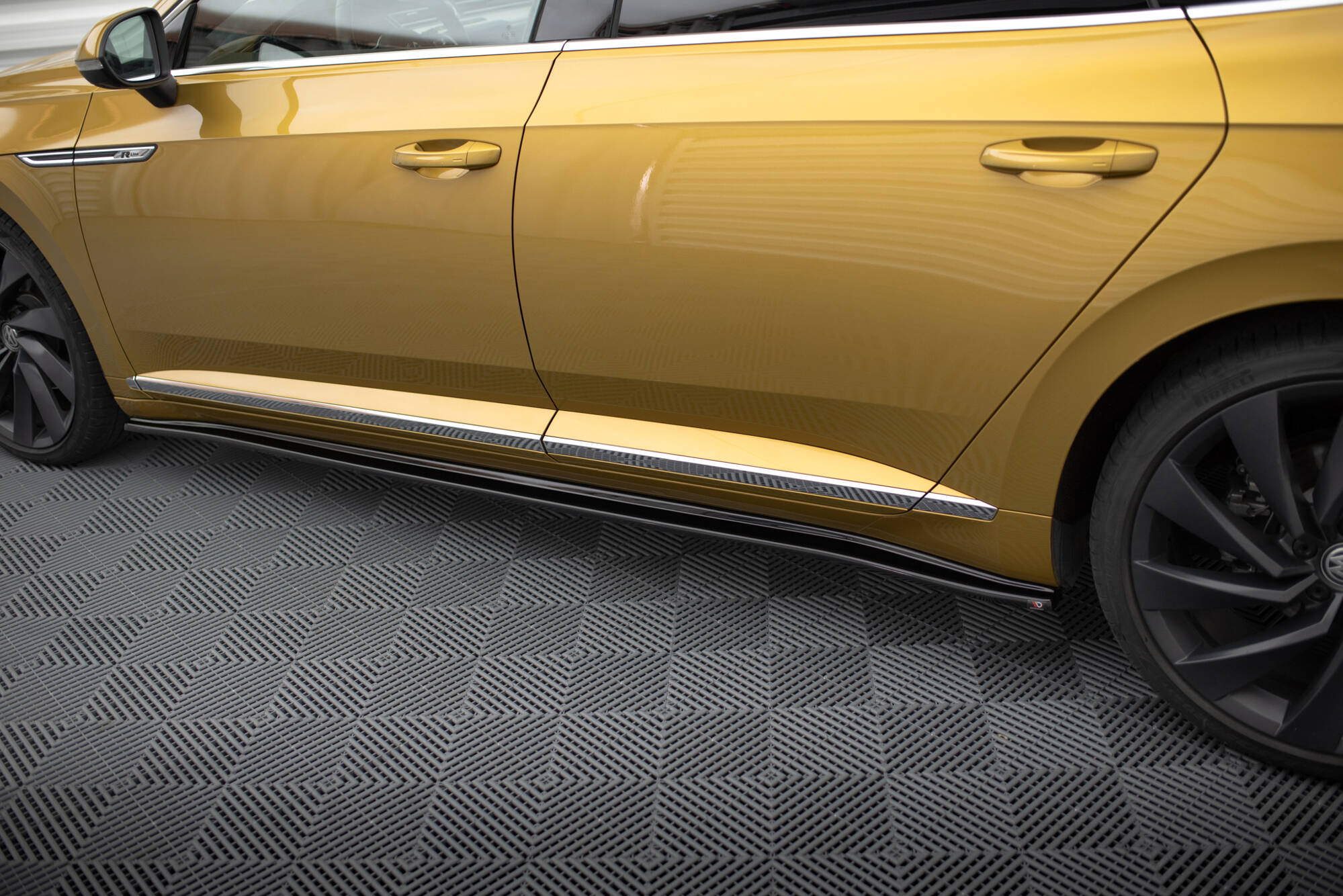 SIDE SKIRTS DIFFUSERS Volkswagen Arteon R-Line - Image 3