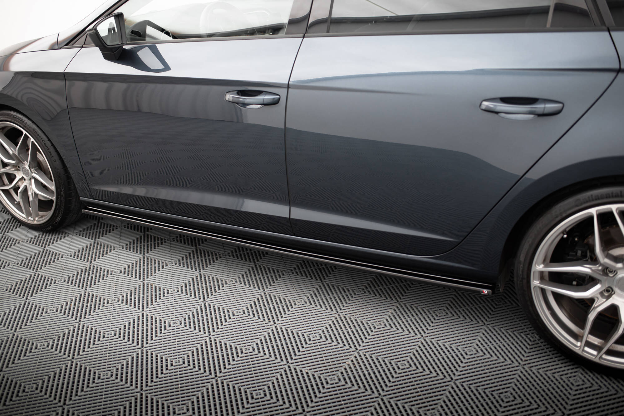 SIDE SKIRTS DIFFUSERS v.1 Seat Leon Mk3 Cupra/ FR Facelift - Image 4