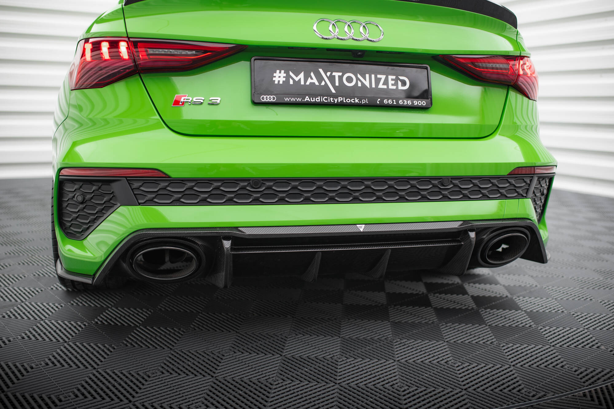 Set od Prepreg Carbon Splitters Audi RS3 8Y Sportback - Image 14
