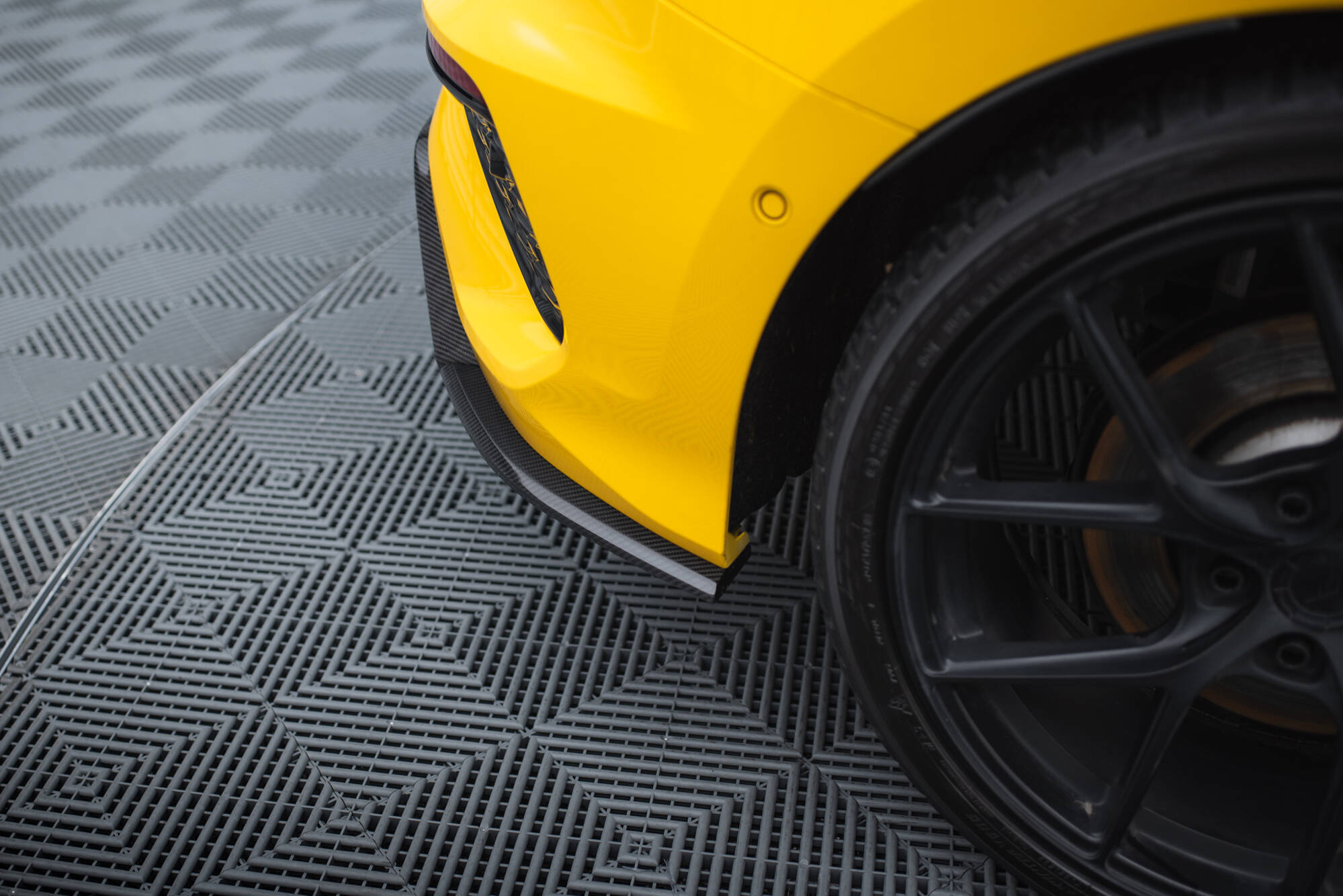 Set od Prepreg Carbon Splitters Audi RS3 8Y Sportback - Image 17