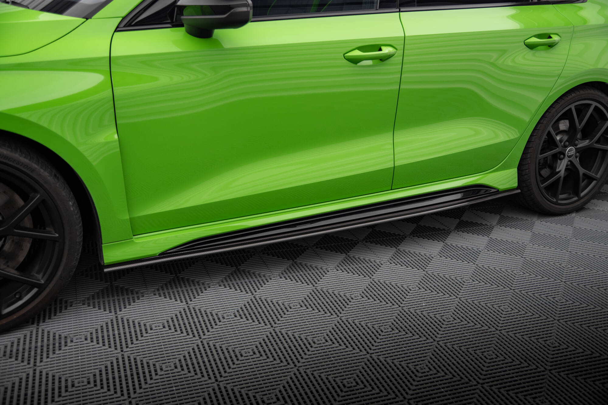 Set od Prepreg Carbon Splitters Audi RS3 8Y Sportback - Image 7