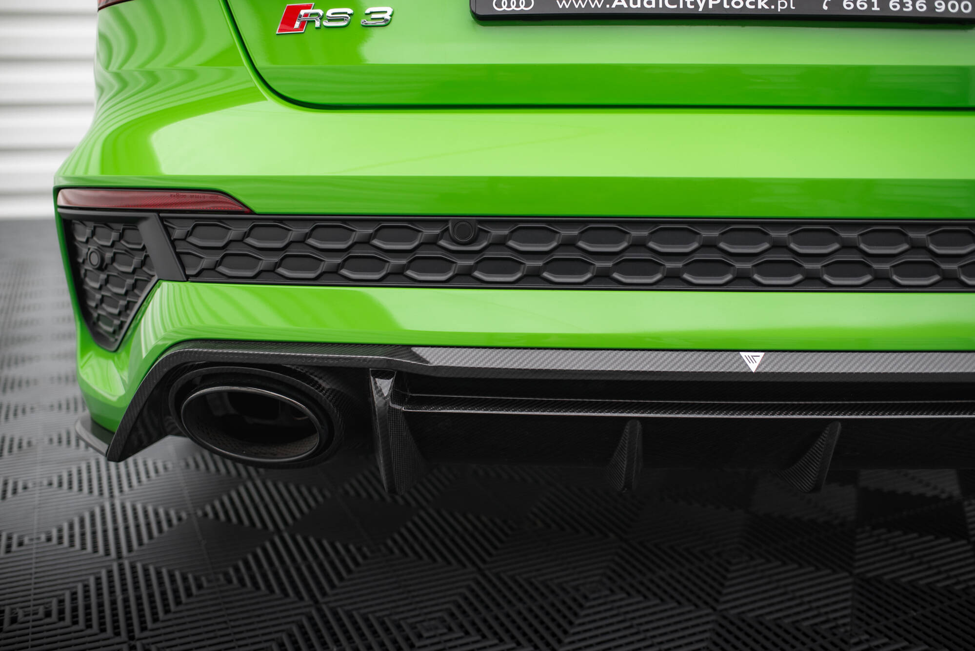 Set od Prepreg Carbon Splitters Audi RS3 8Y Sportback - Image 11