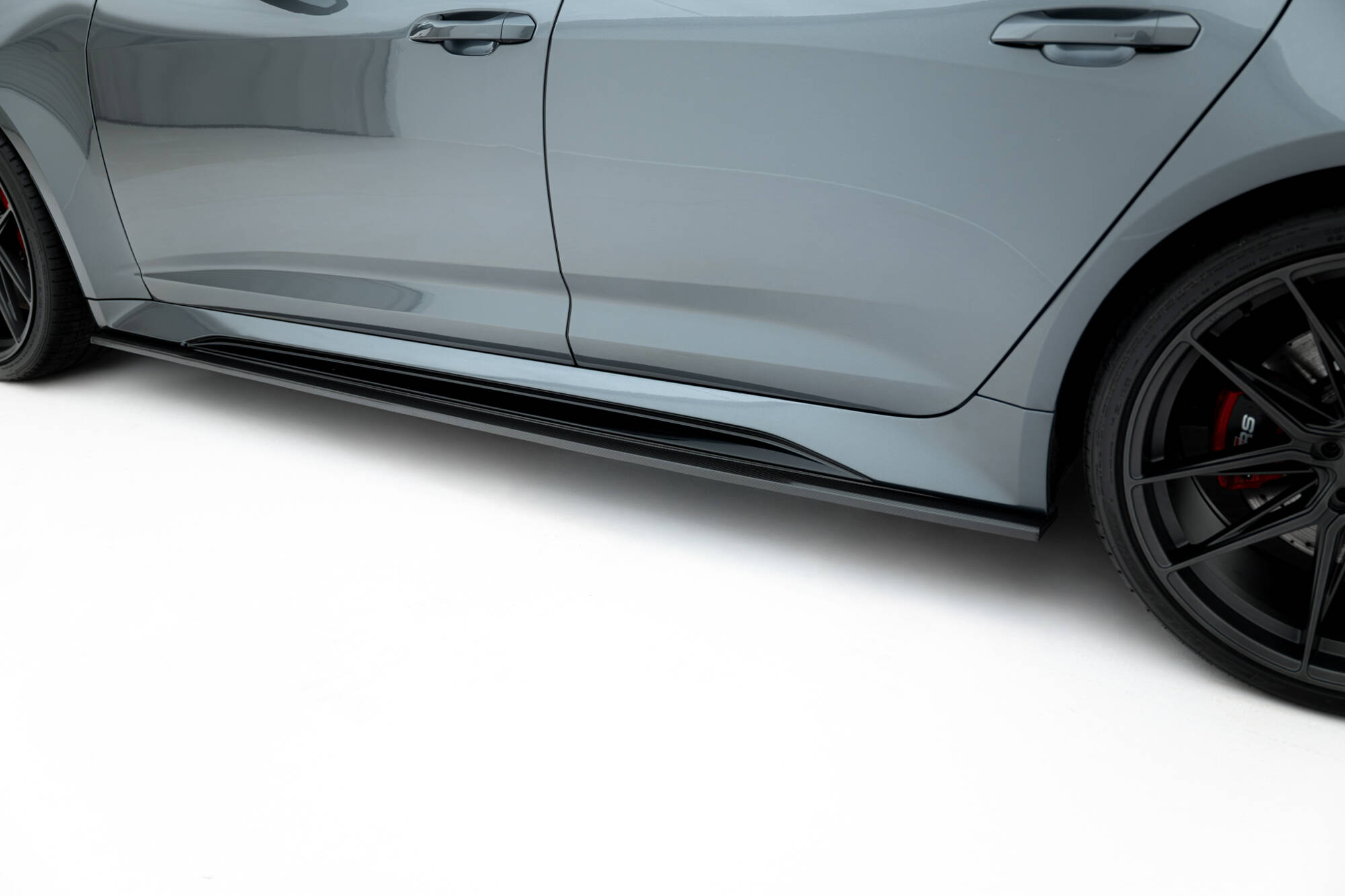 Set of Prepreg Carbon Fiber Splitters Audi RS6 C8 - Image 6
