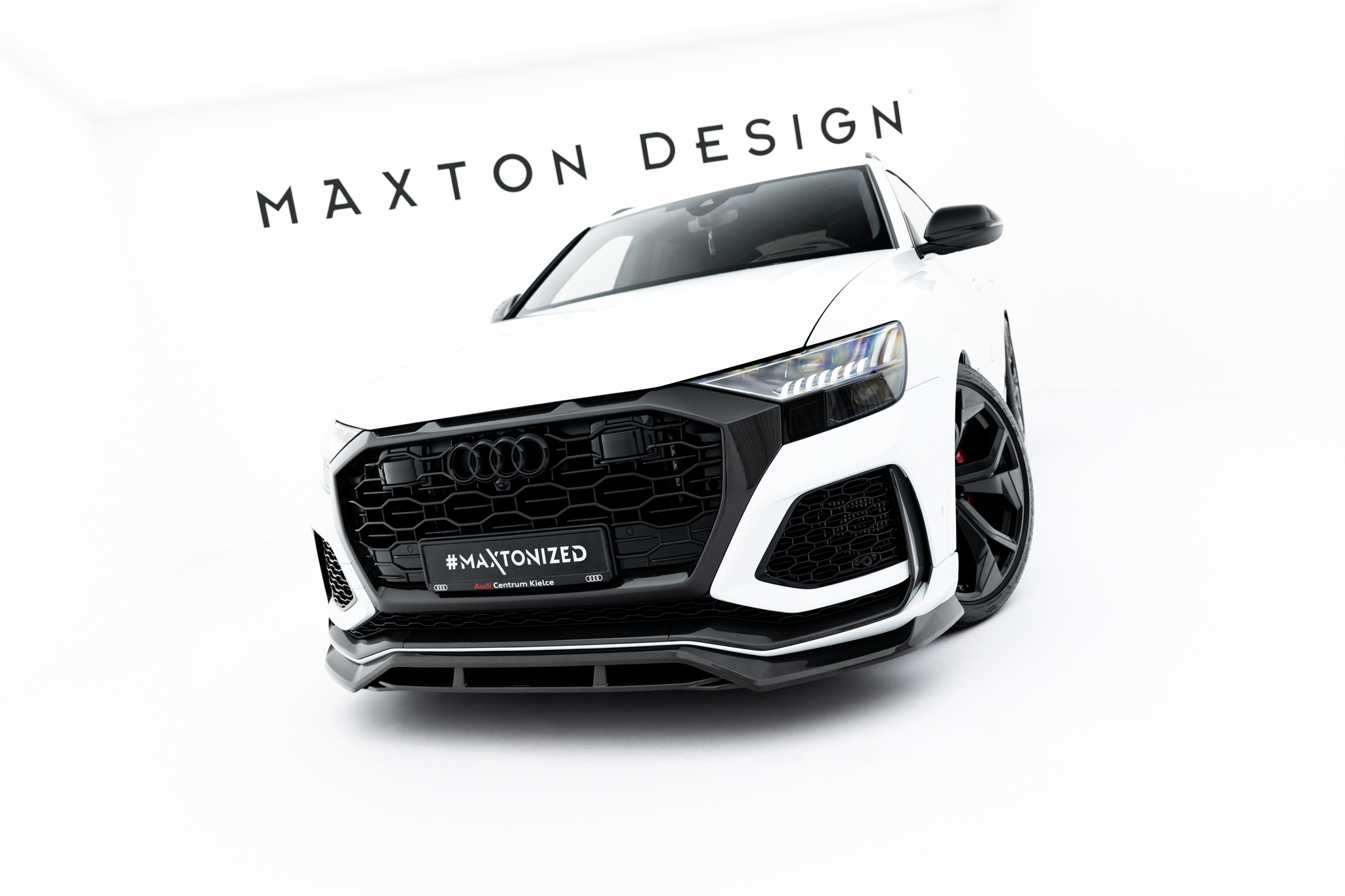 Set of Prepreg Carbon Splitters Audi RSQ8 Mk1 - Image 3