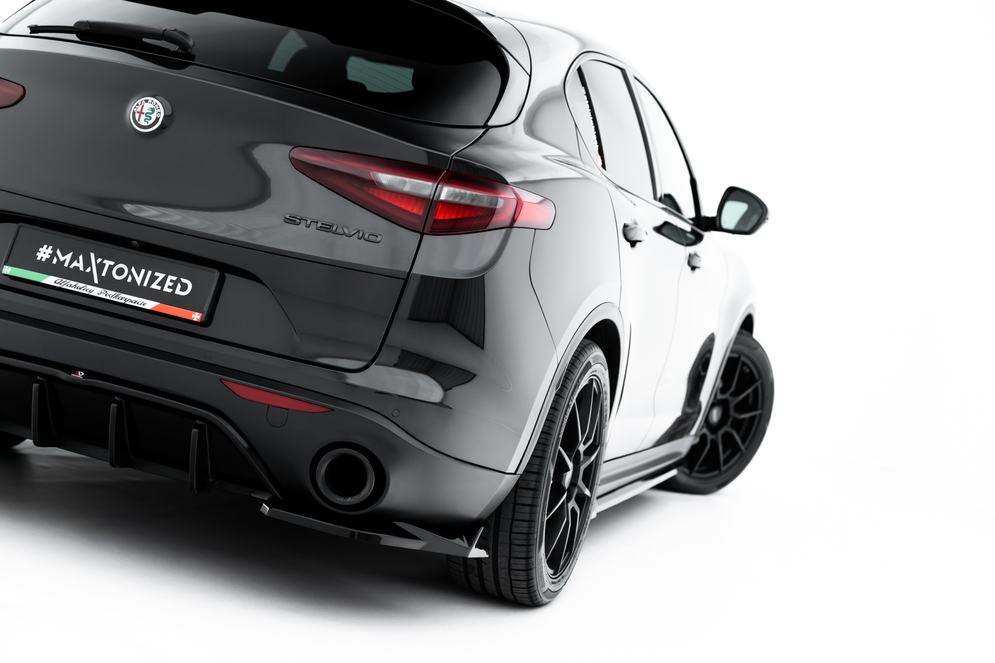 Set of Splitters Alfa Romeo Stelvio Mk1 - Image 10