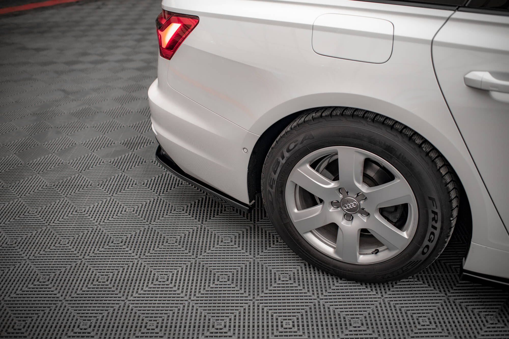 Set of Splitters Audi A6 Sedan C8 - Image 8