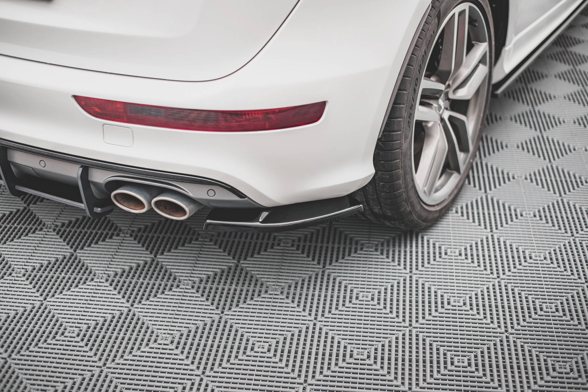 Set of Splitters Audi SQ5 Mk1 - Image 11