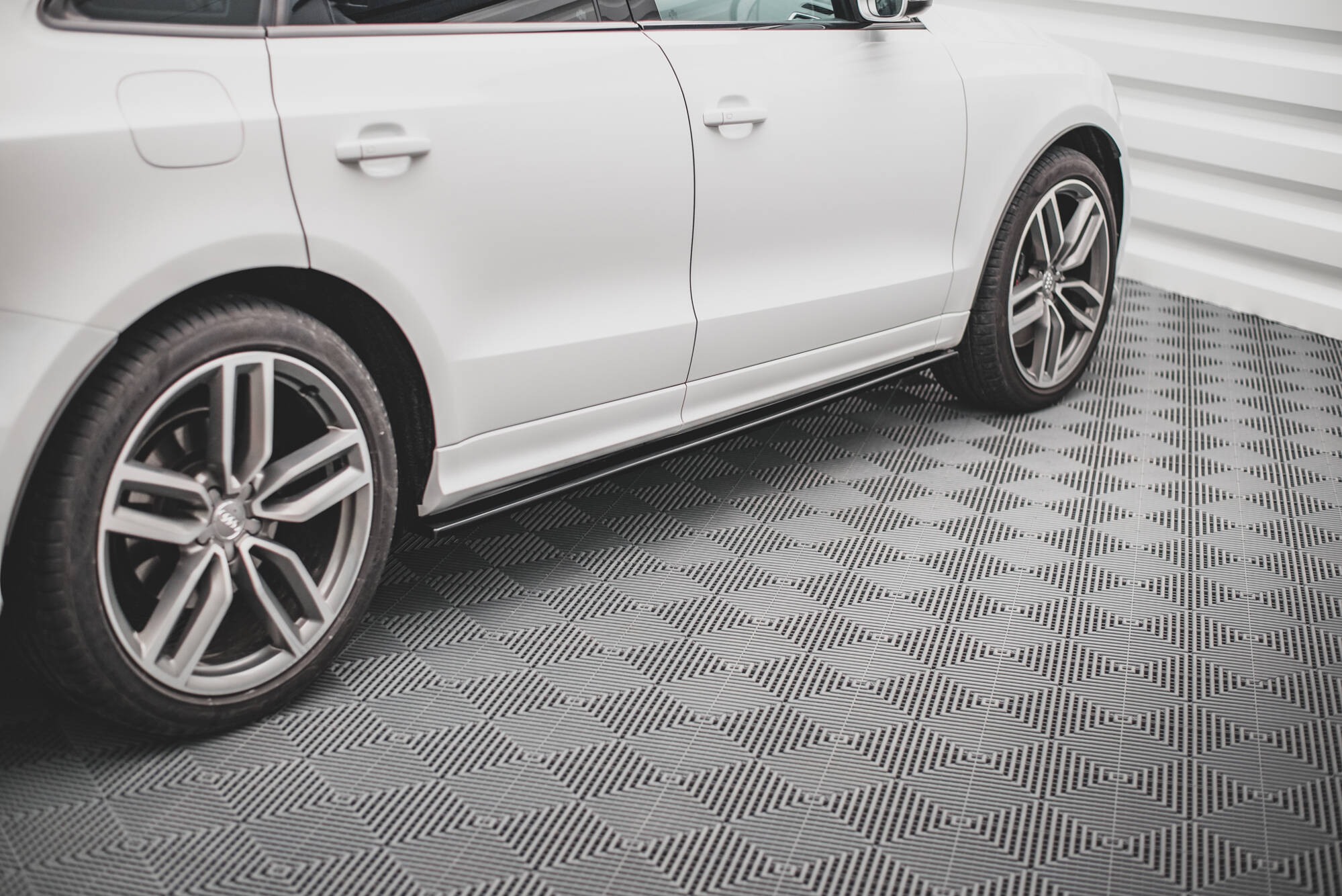 Set of Splitters Audi SQ5 Mk1 - Image 8