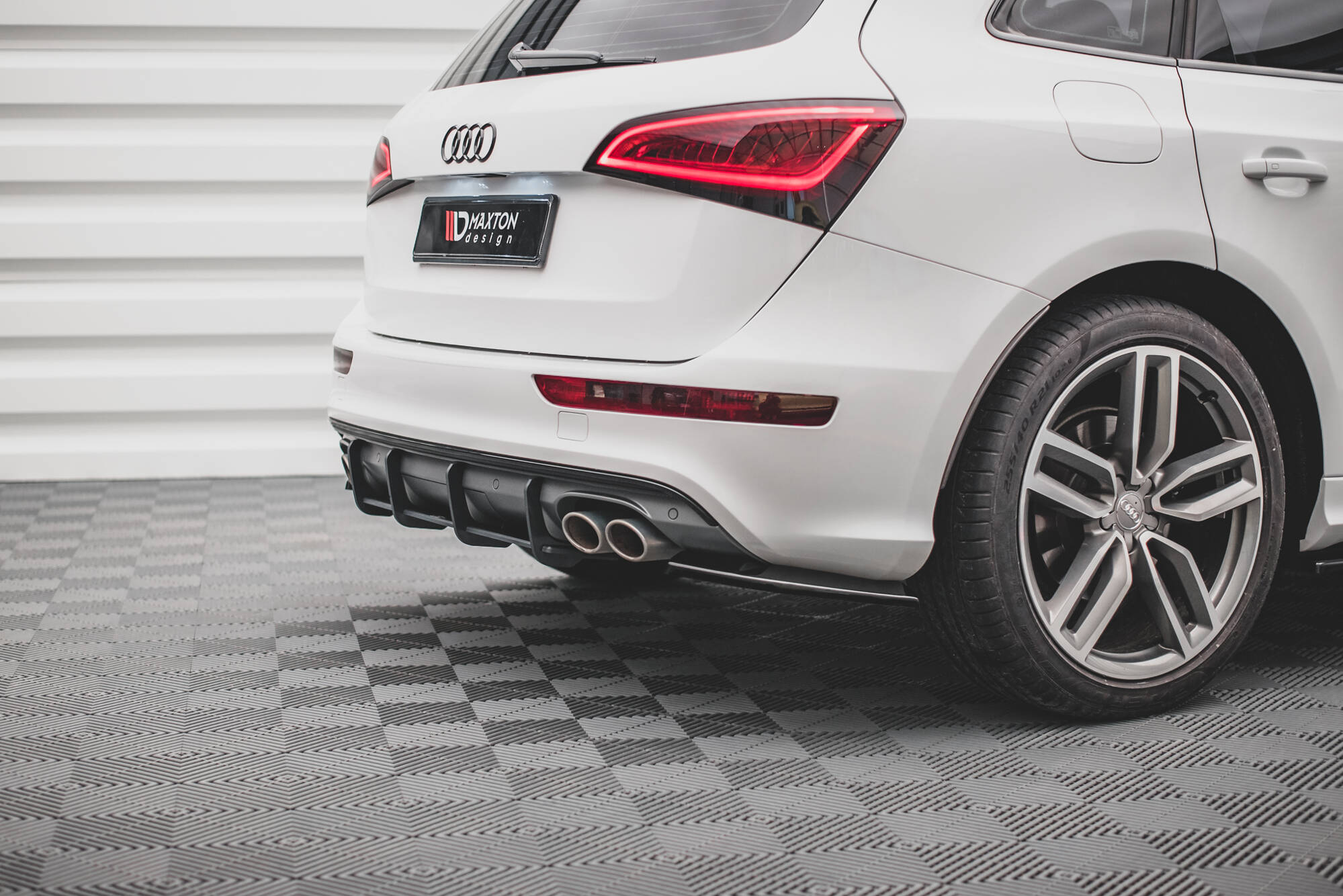 Set of Splitters Audi SQ5 Mk1 - Image 10
