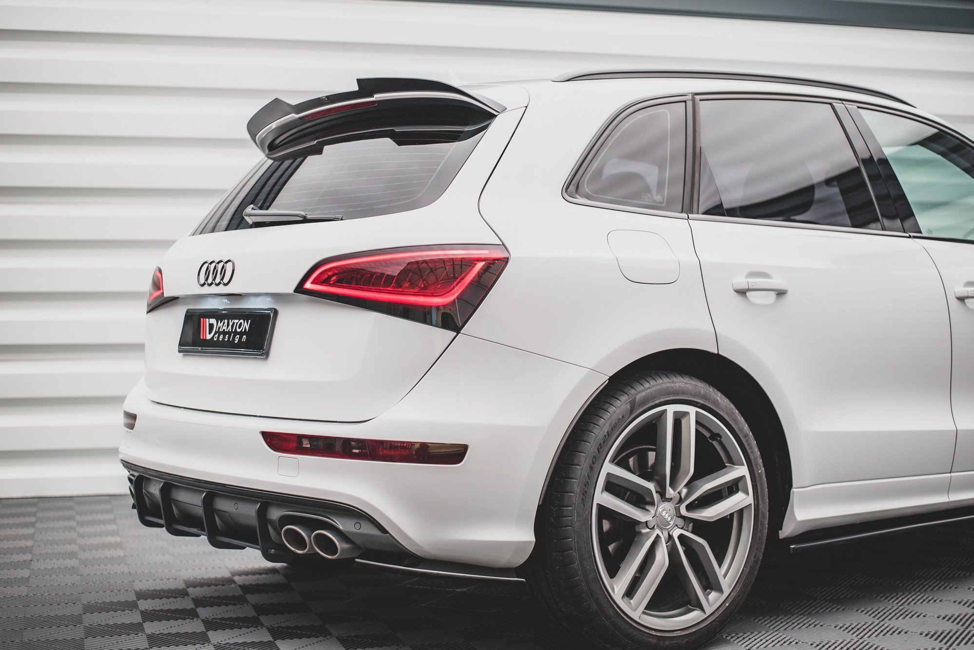 Set of Splitters Audi SQ5 Mk1 - Image 16