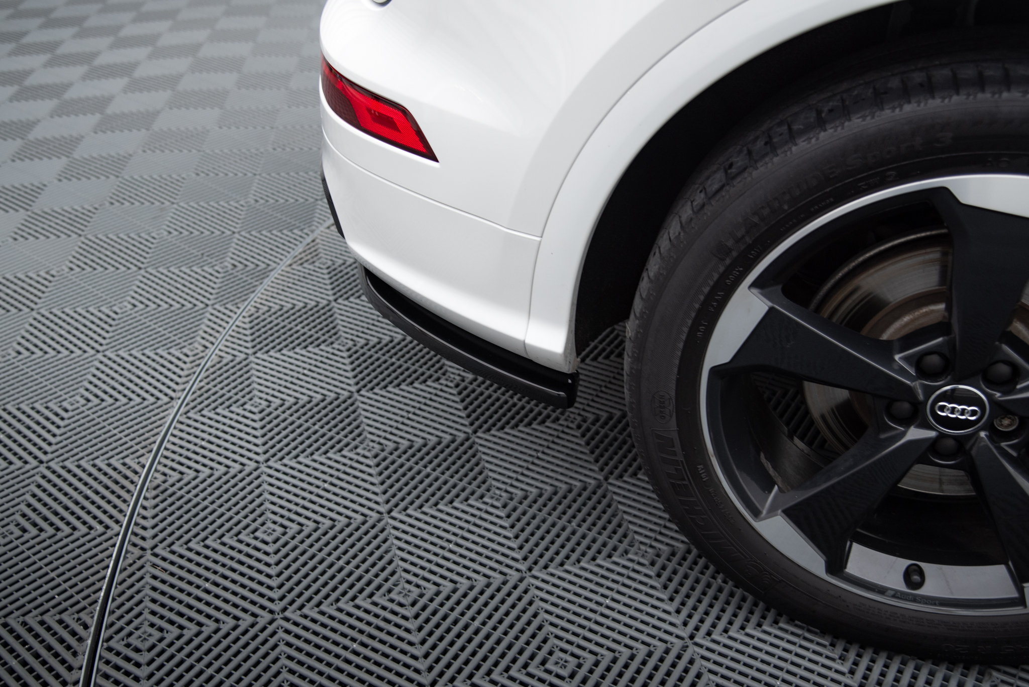 Set of Splitters Audi SQ5/Q5 S-line Mk2 - Image 7