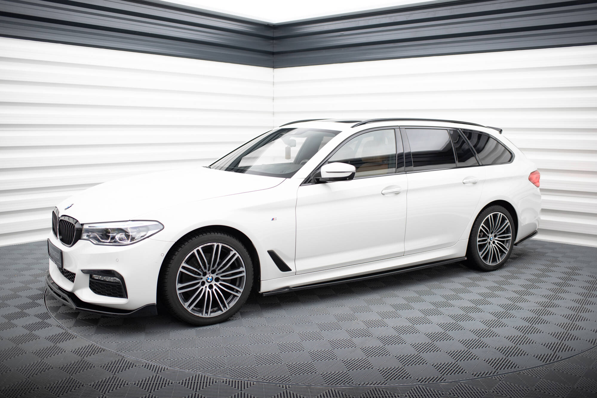 Set of Splitters BMW 5 Sedan M-Pack G30 - Image 5