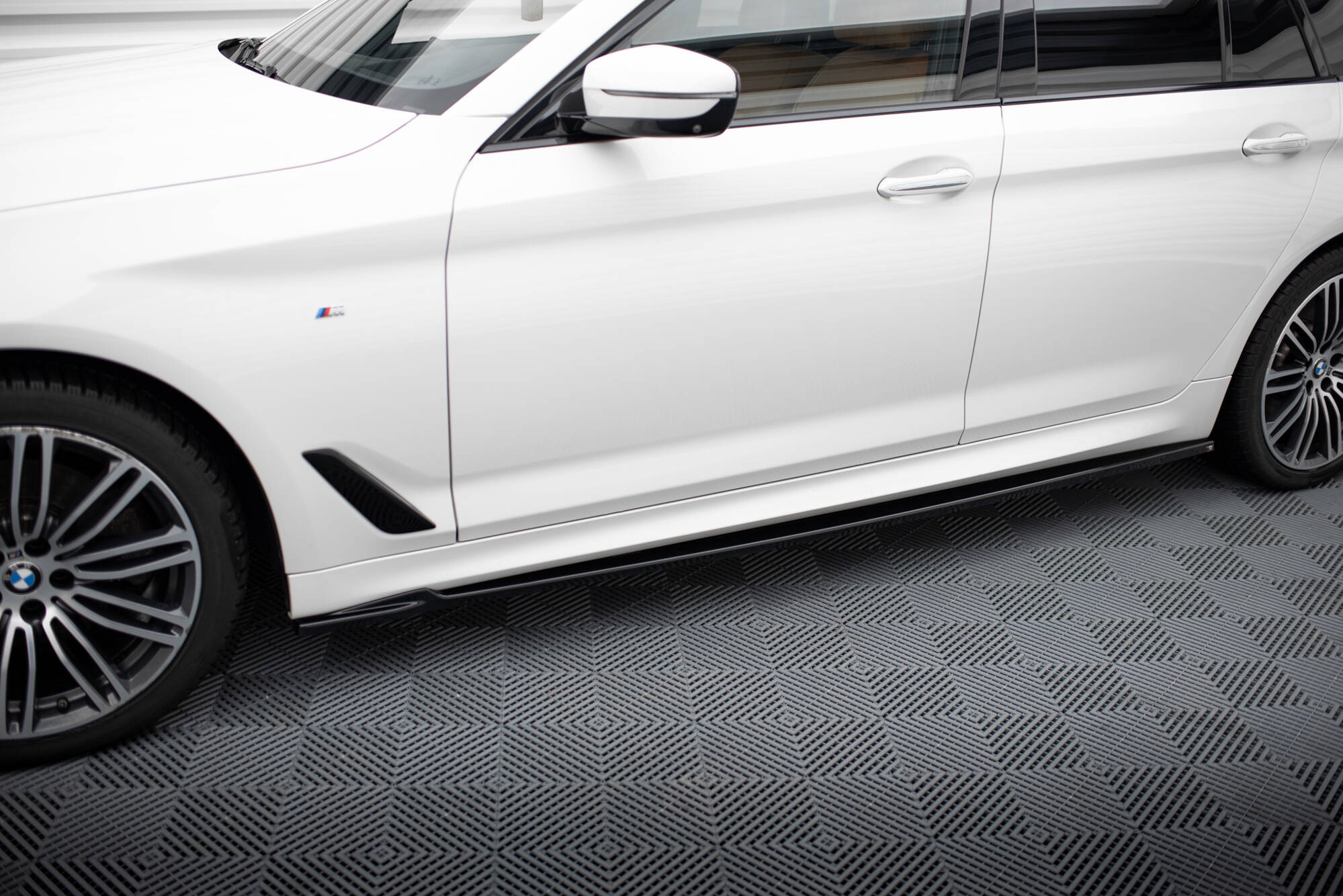 Set of Splitters BMW 5 Sedan M-Pack G30 - Image 4