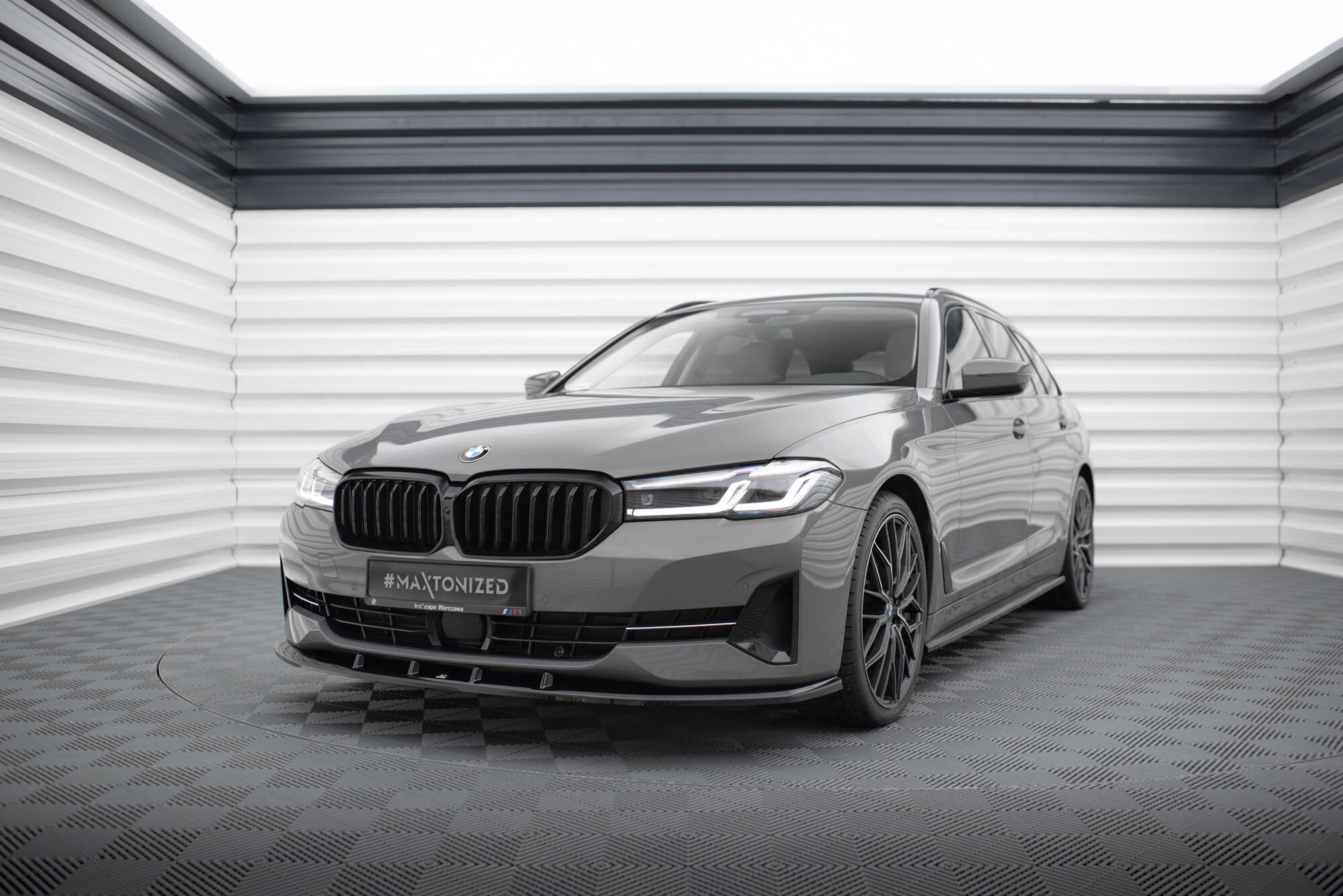 Set of Splitters BMW 5 Touring G31 - Image 3