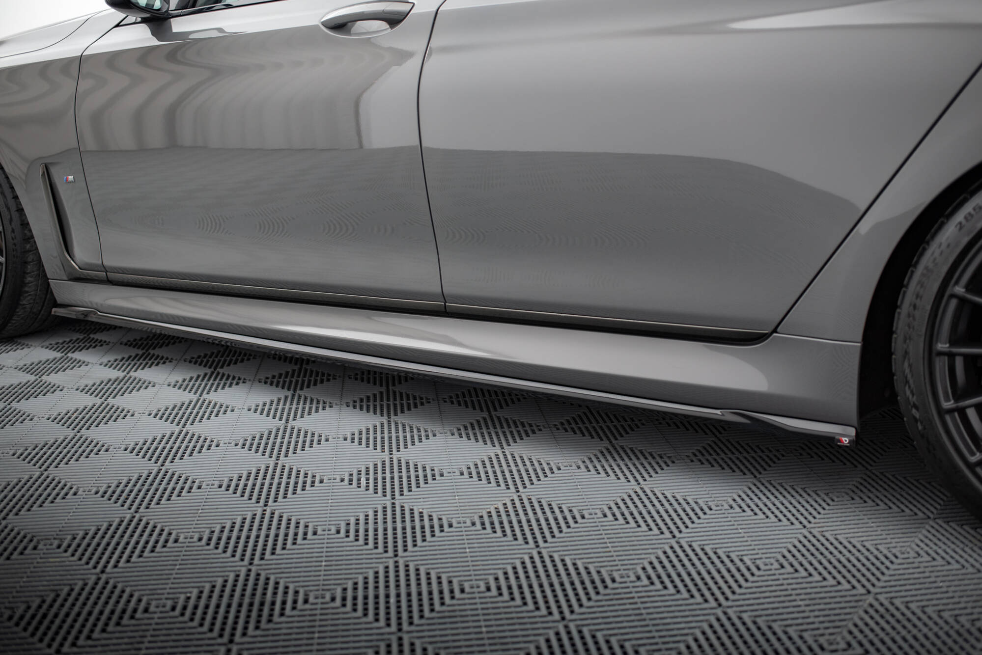 Set of Splitters BMW 7 G11 M-Pack Facelift - Image 6