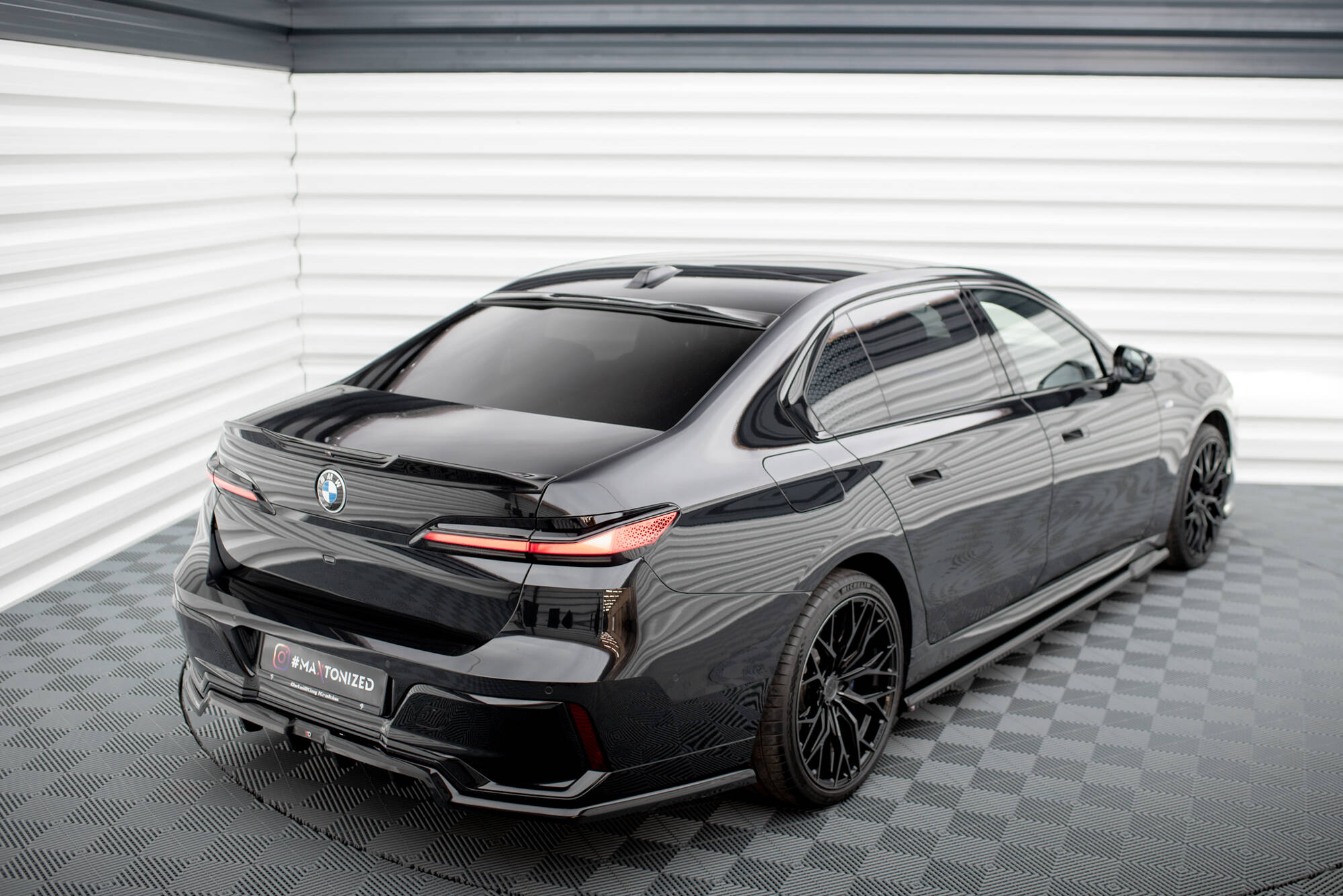 Set of Splitters BMW 740d M-Pack G70 - Image 18
