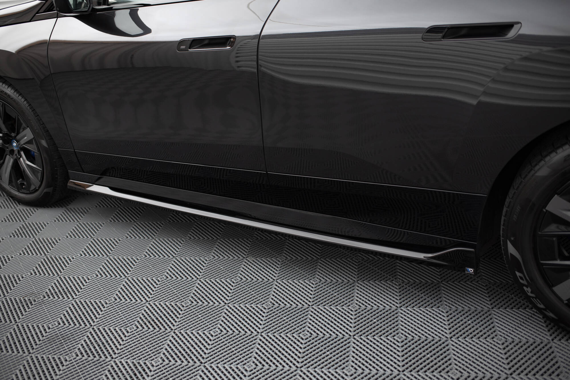 Set of Splitters BMW iX M-Pack i20 - Image 6
