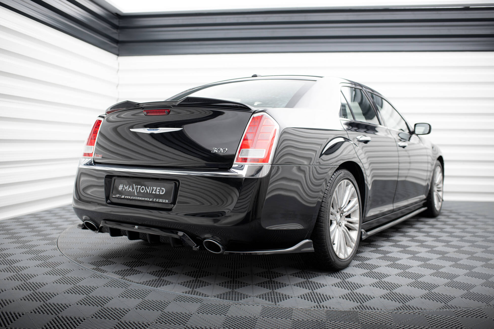 Set of Splitters Chrysler 300 Mk2 - Image 7
