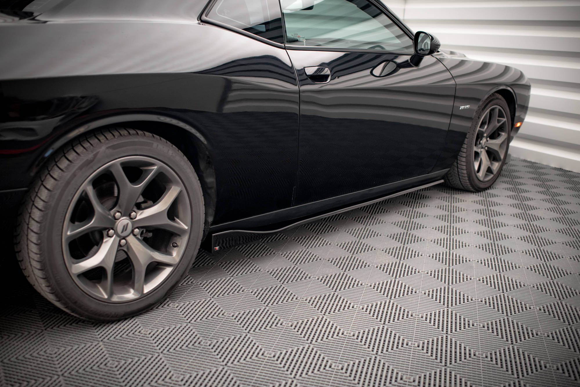 Set of Splitters Dodge Challenger RT Mk3 Facelift - Image 6