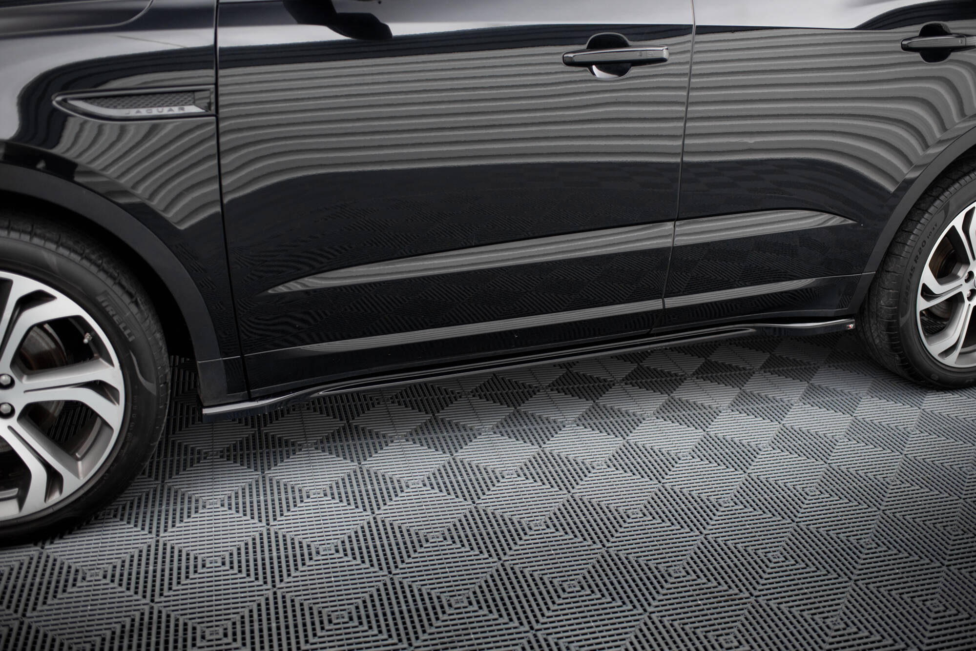 Set of Splitters Jaguar E-Pace R-Dynamic Mk1 - Image 6