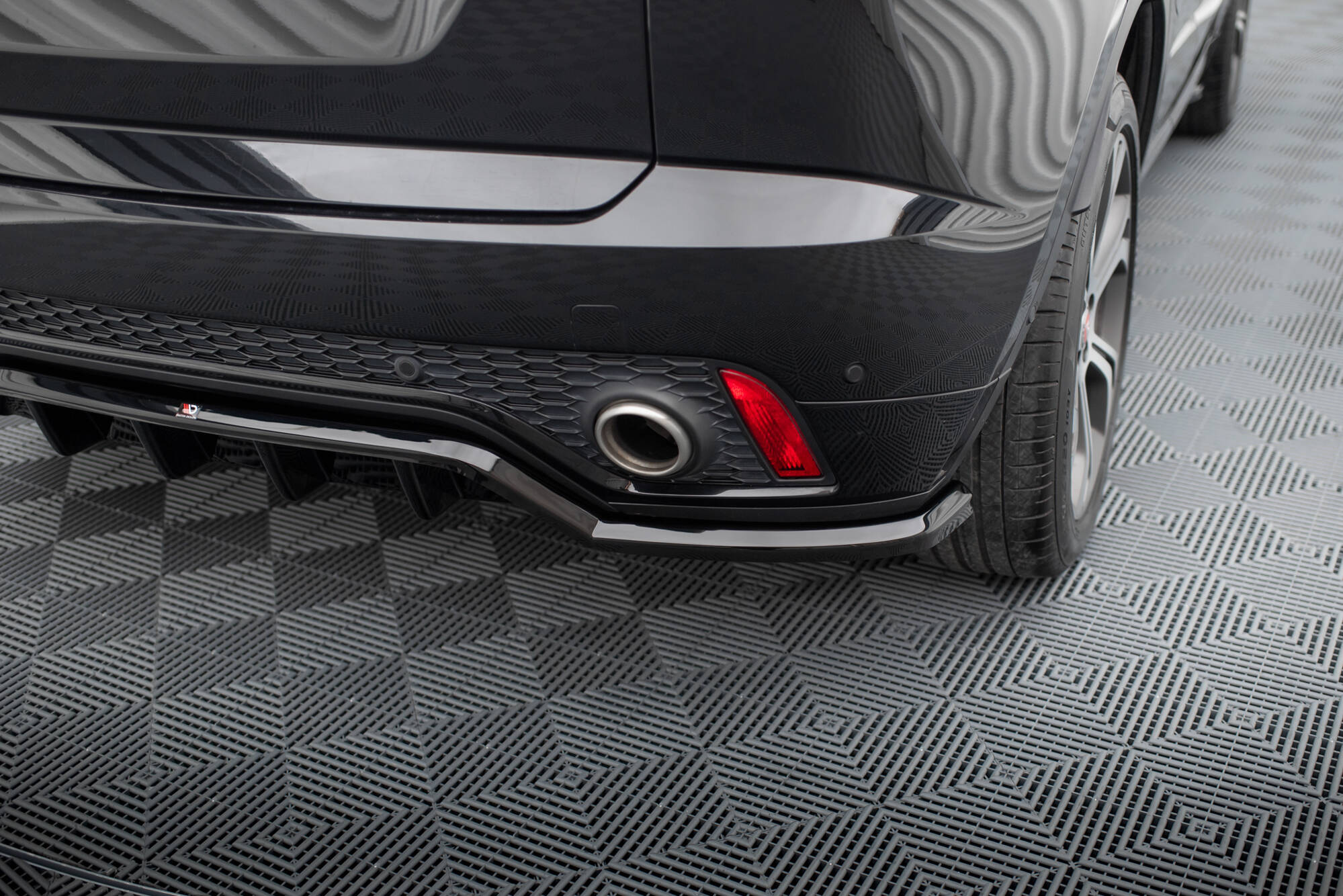 Set of Splitters Jaguar E-Pace R-Dynamic Mk1 - Image 8