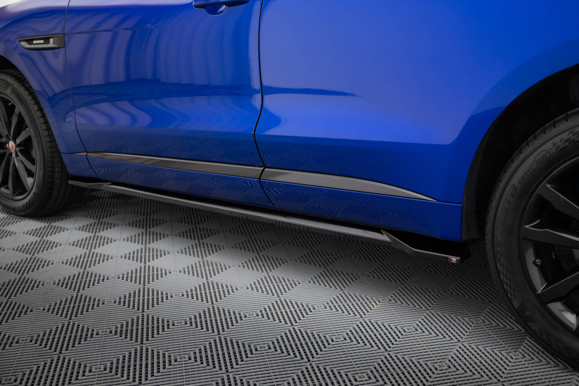 Set of Splitters Jaguar F-Pace R-Sport Mk1 - Image 6