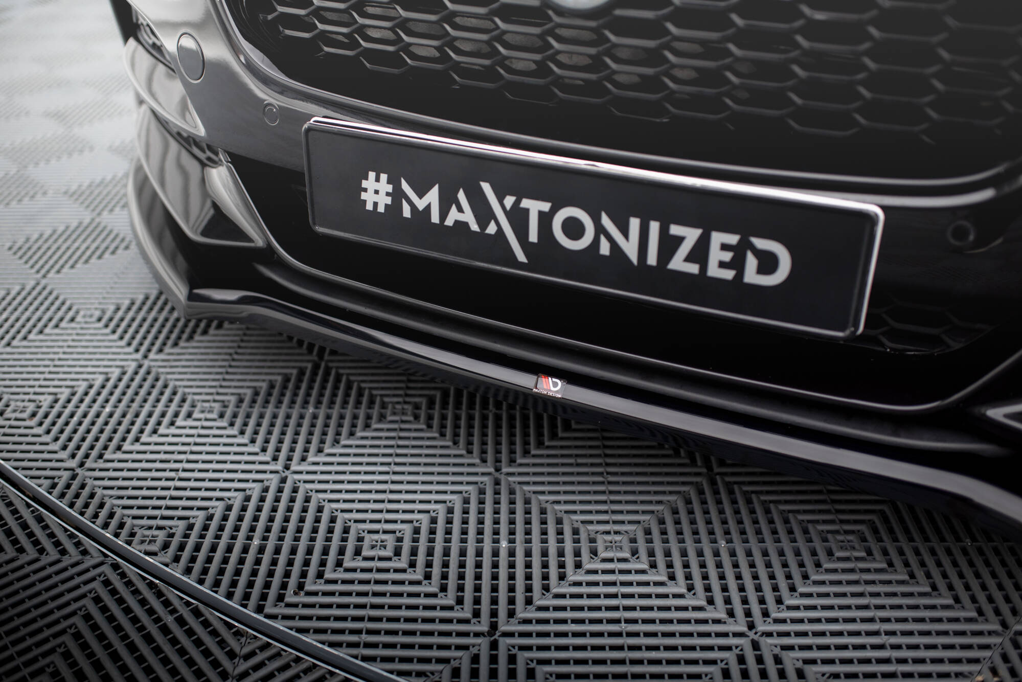 Set of Splitters Jaguar XE X760 Facelift - Image 4