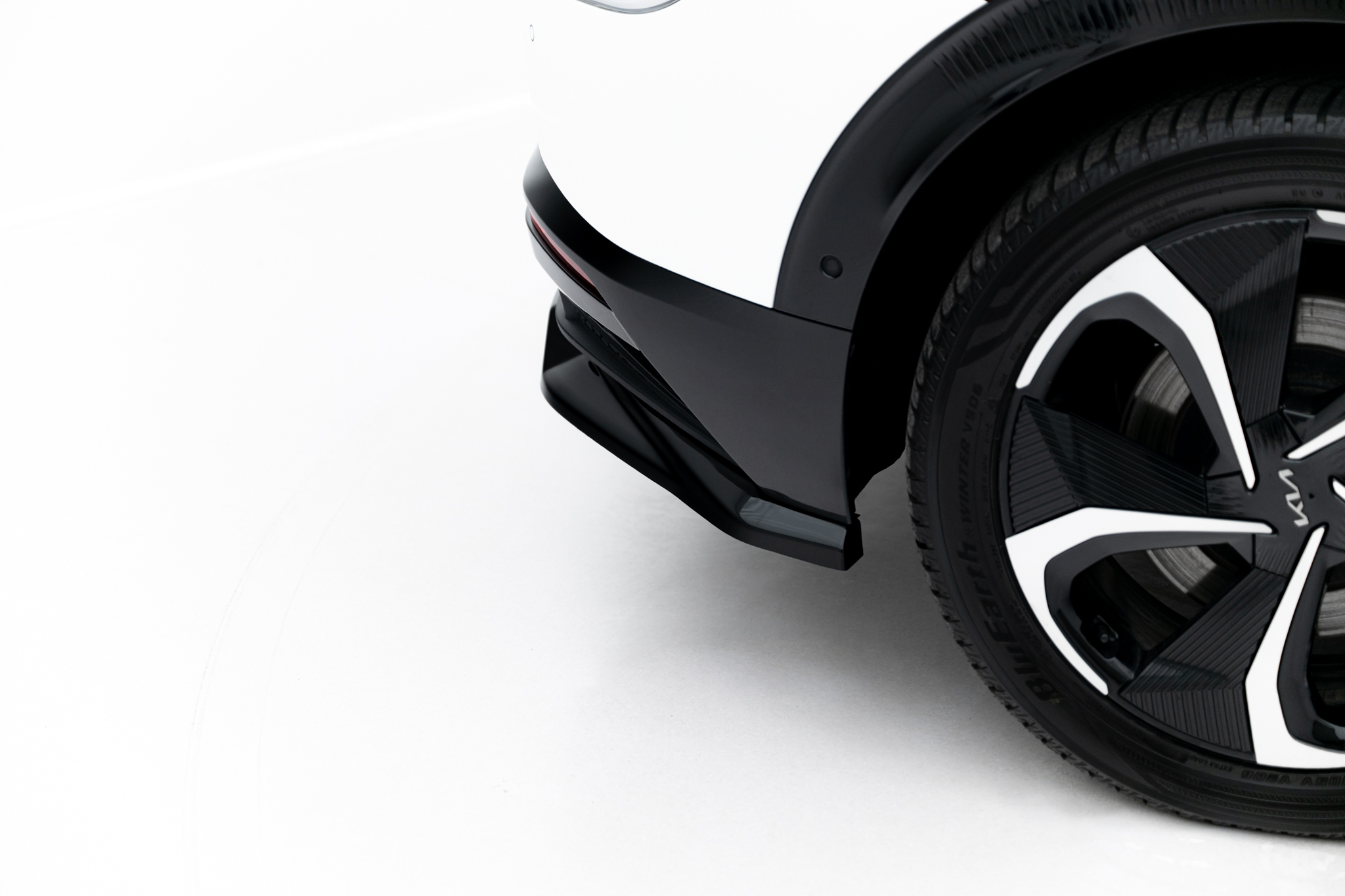 Set of Splitters Kia EV6 Mk1 - Image 8