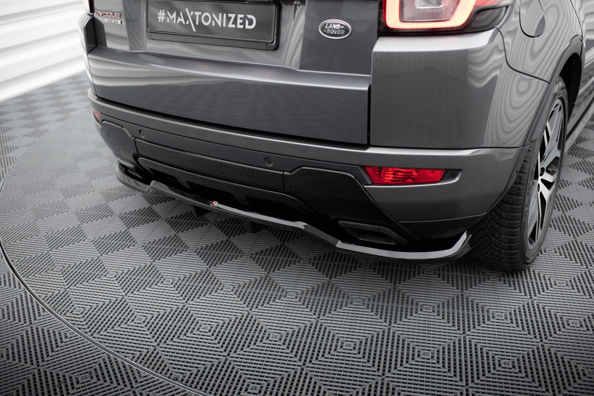 Set of Splitters Land Rover Range Rover Evoque HSE Dynamic Mk1 Facelift - Image 10