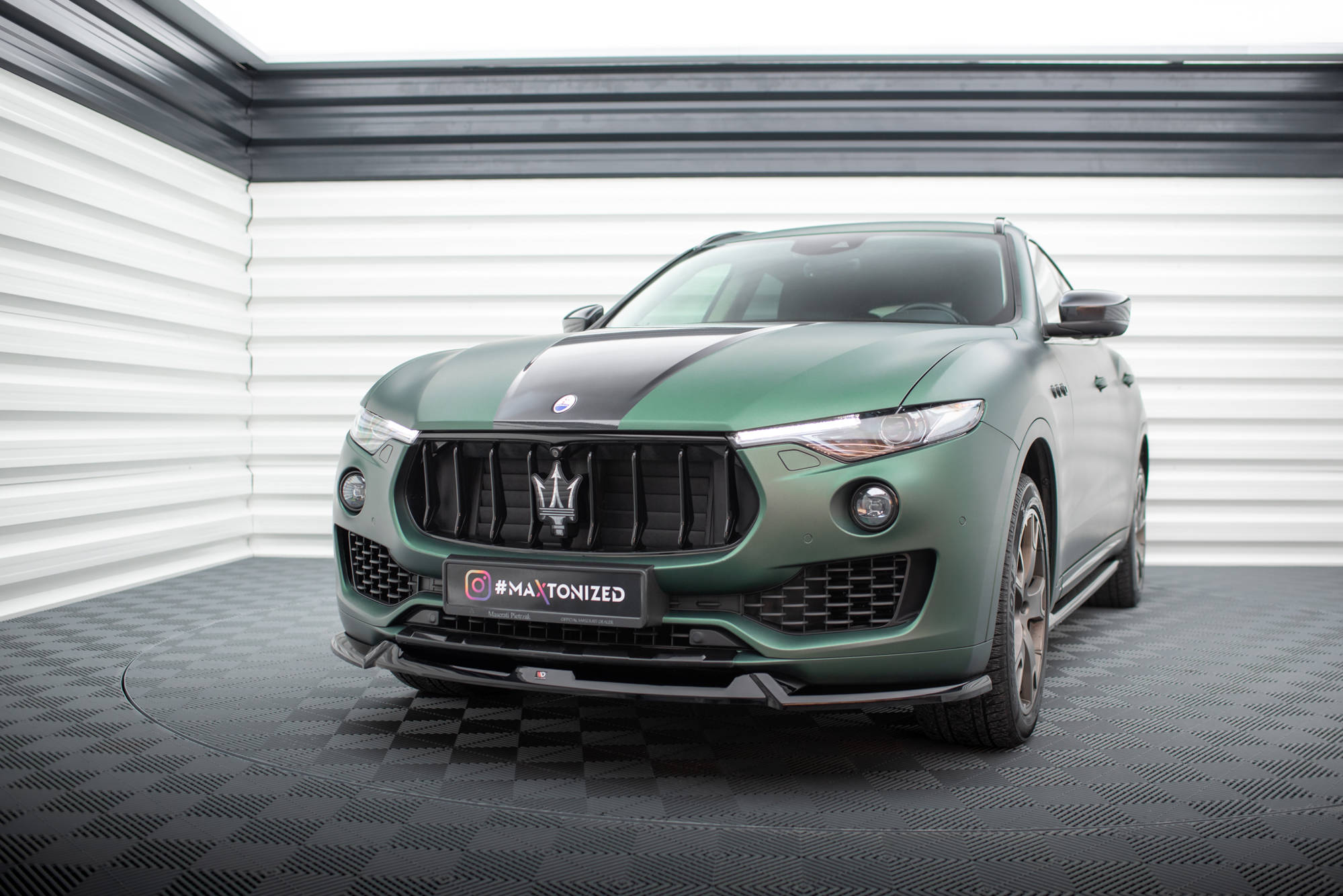 Set of Splitters Maserati Levante Mk1 - Image 4