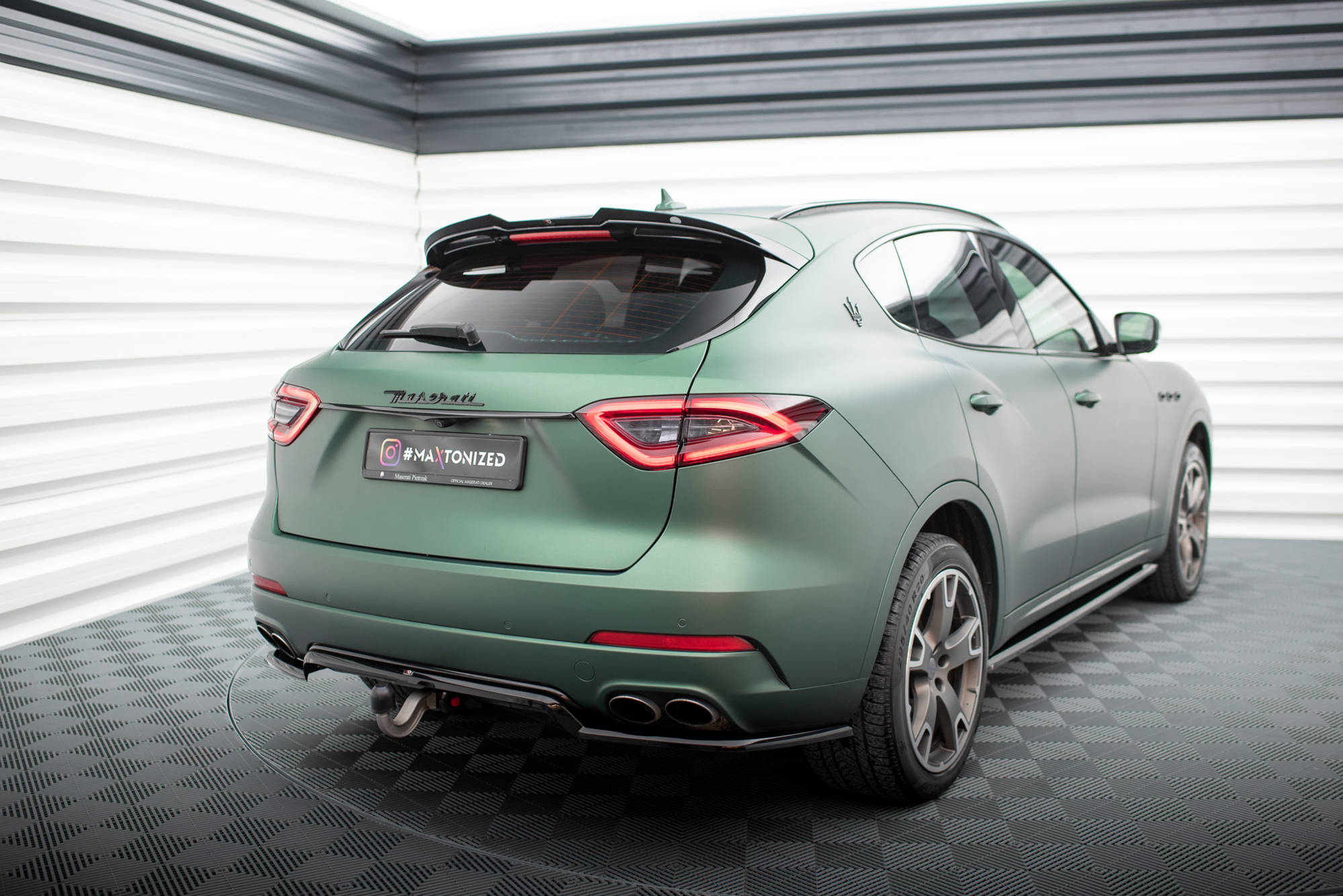 Set of Splitters Maserati Levante Mk1 - Image 7