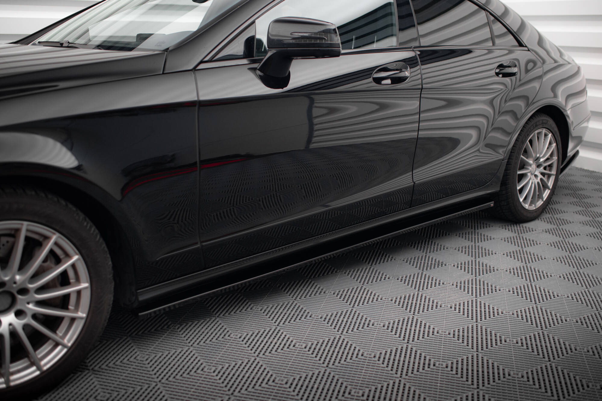 Set of Splitters Mercedes-Benz CLS C218 Facelift - Image 5
