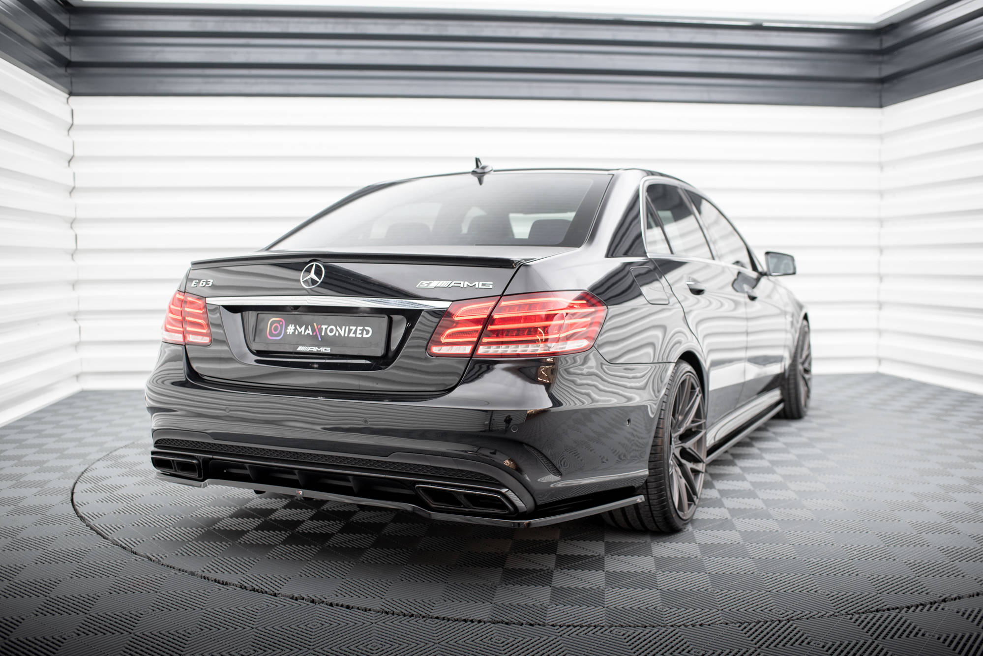 Set of Splitters Mercedes-Benz E63 AMG Sedan W212 Facelift - Image 11