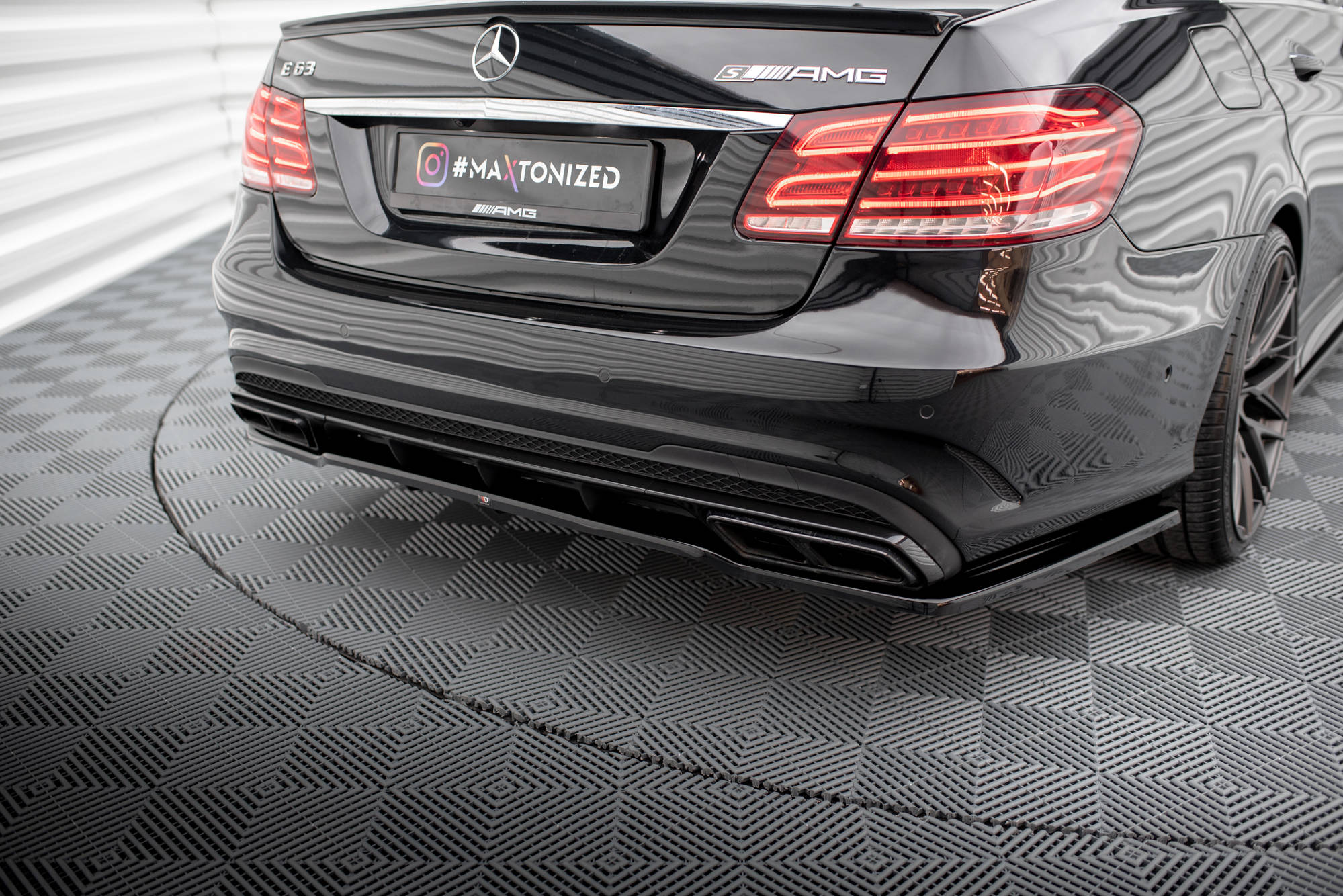 Set of Splitters Mercedes-Benz E63 AMG Sedan W212 Facelift - Image 9