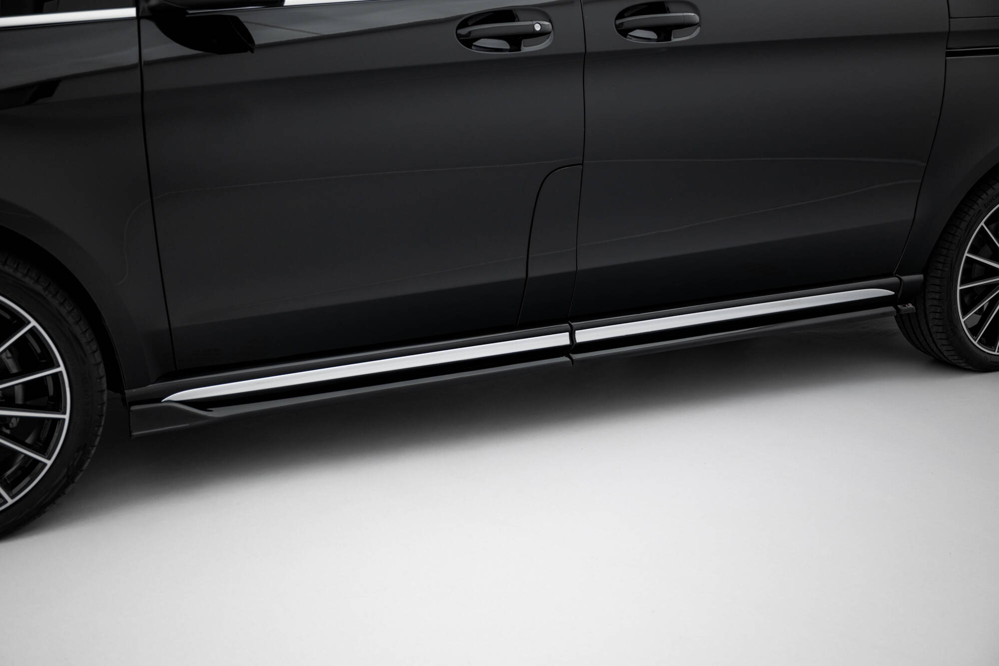Set of Splitters Mercedes-Benz V-Class Long AMG-Line W447 Facelift 2 - Image 5