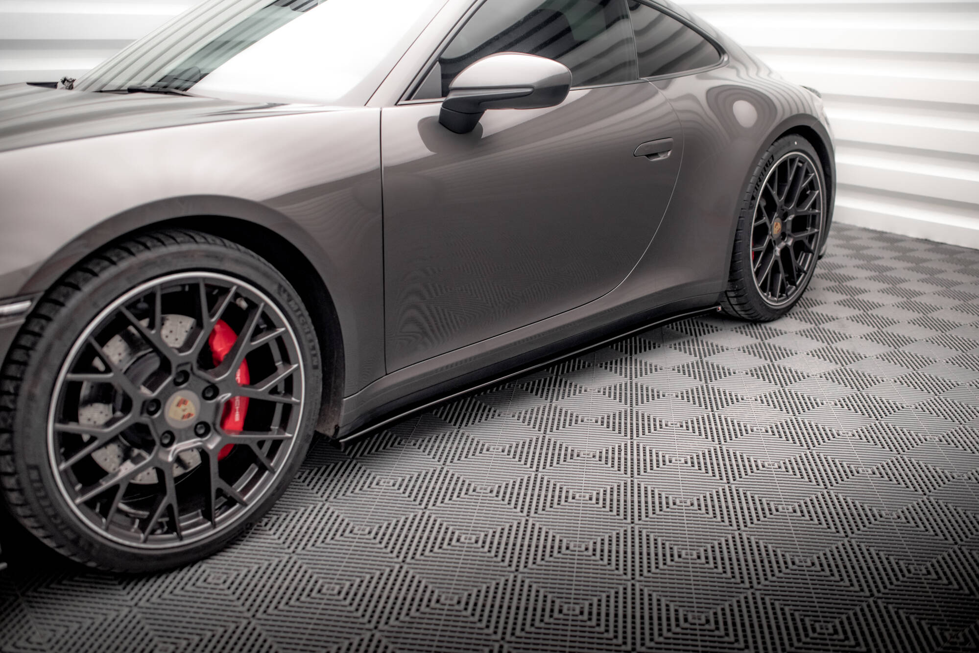 Set of Splitters Porsche 911 Carrera 4S 992 - Image 5