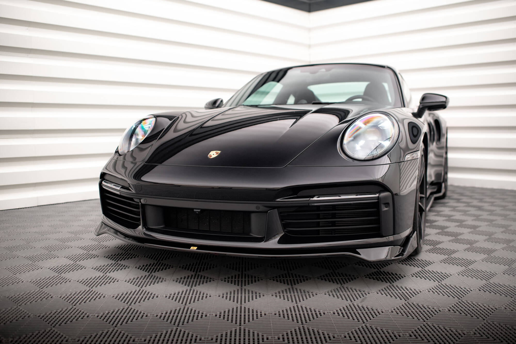 Set of Splitters Porsche 911 Turbo S 992 - Image 4