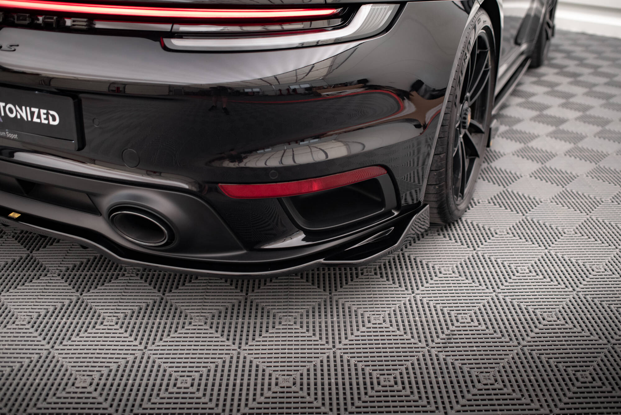 Set of Splitters Porsche 911 Turbo S 992 - Image 10