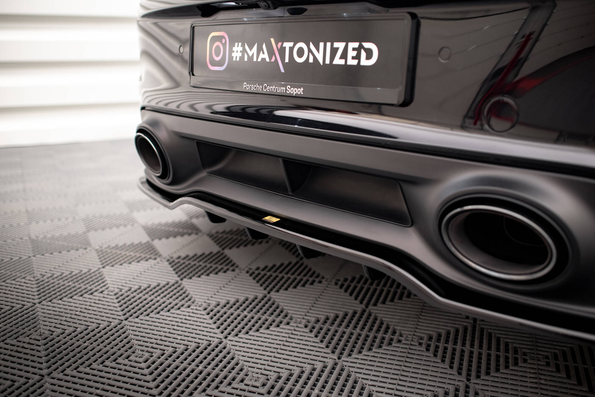 Set of Splitters Porsche 911 Turbo S 992 - Image 13