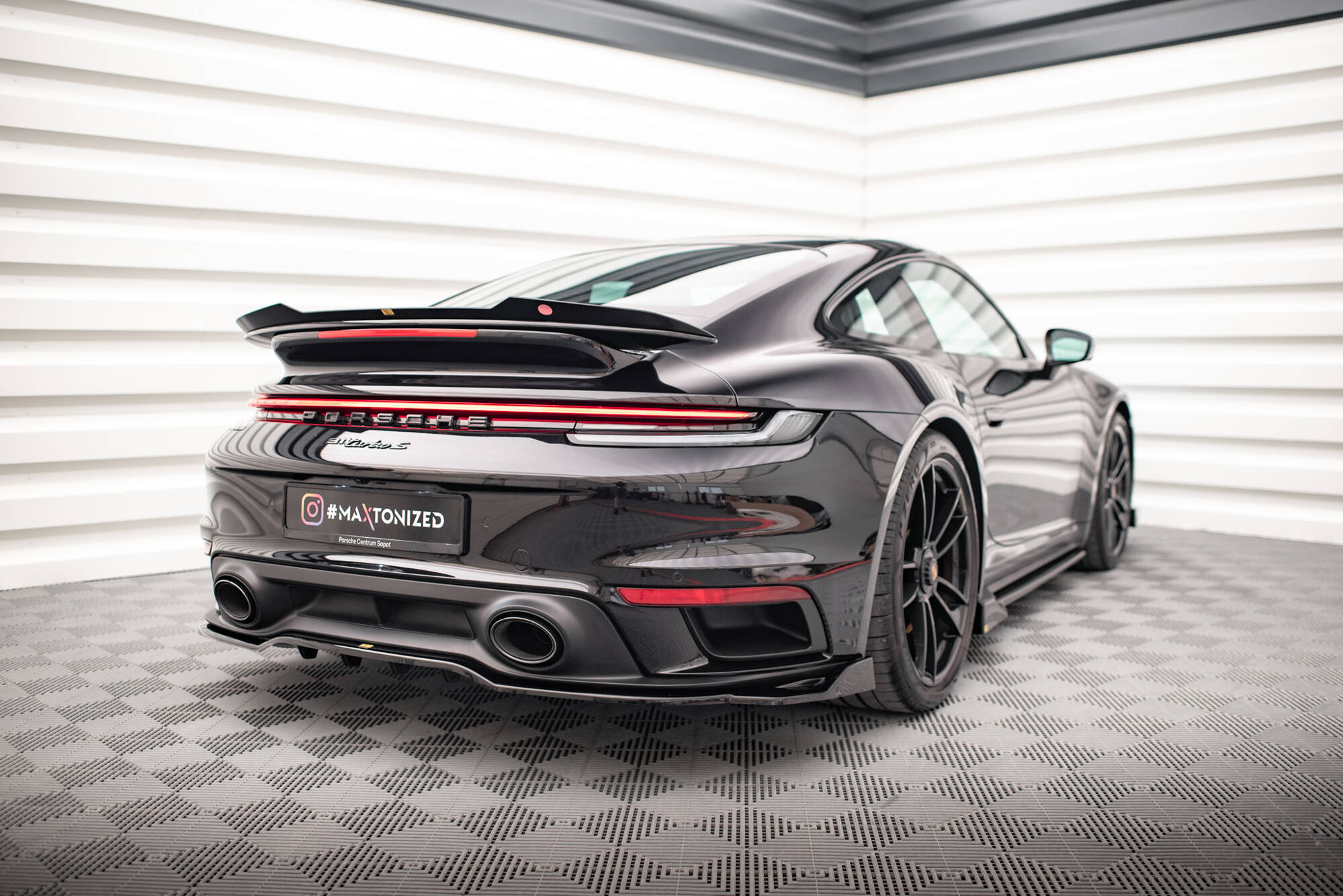 Set of Splitters Porsche 911 Turbo S 992 - Image 11