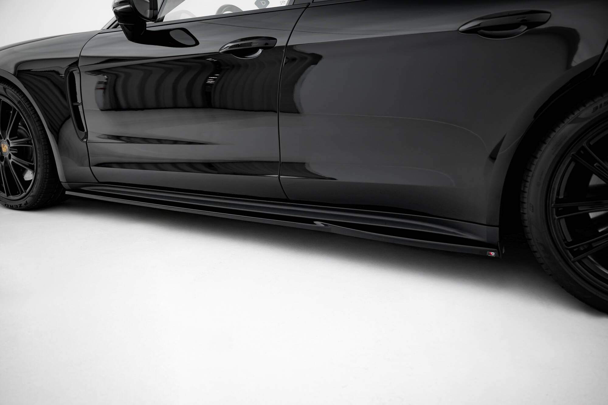 Set of Splitters Porsche Panamera E-Hybrid 971 - Image 6