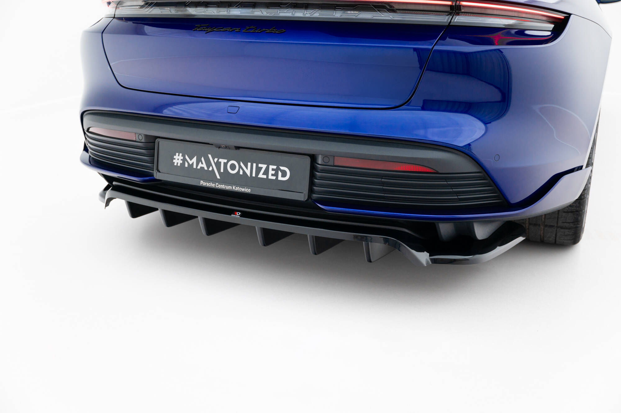 Set of Splitters Porsche Taycan Turbo S Mk1 - Image 7