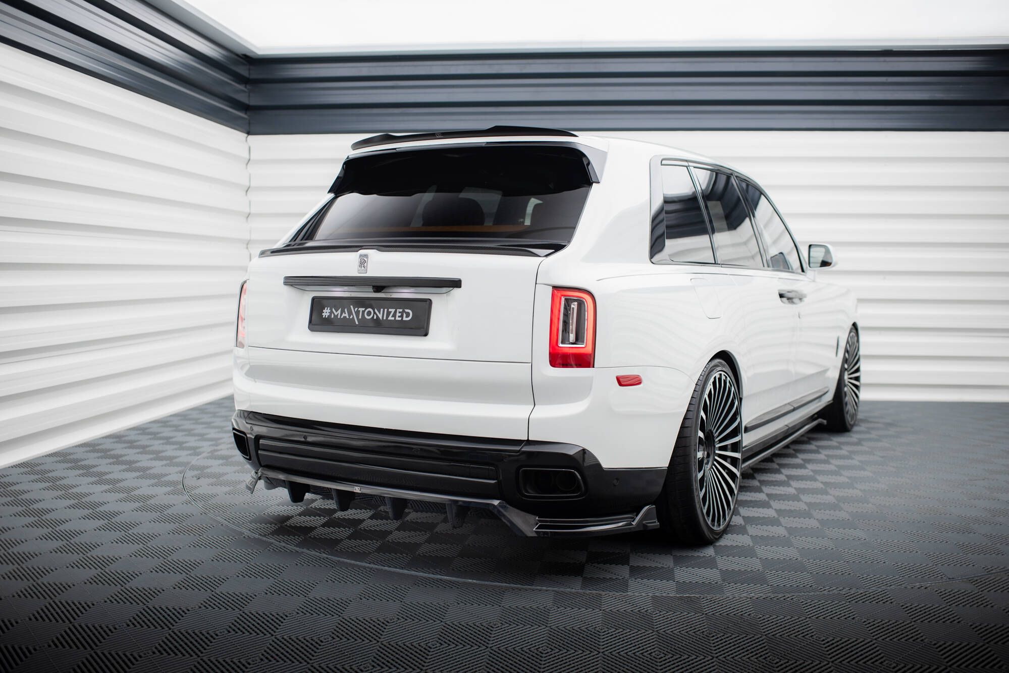 Set of Splitters Rolls Royce Cullinan - Image 12