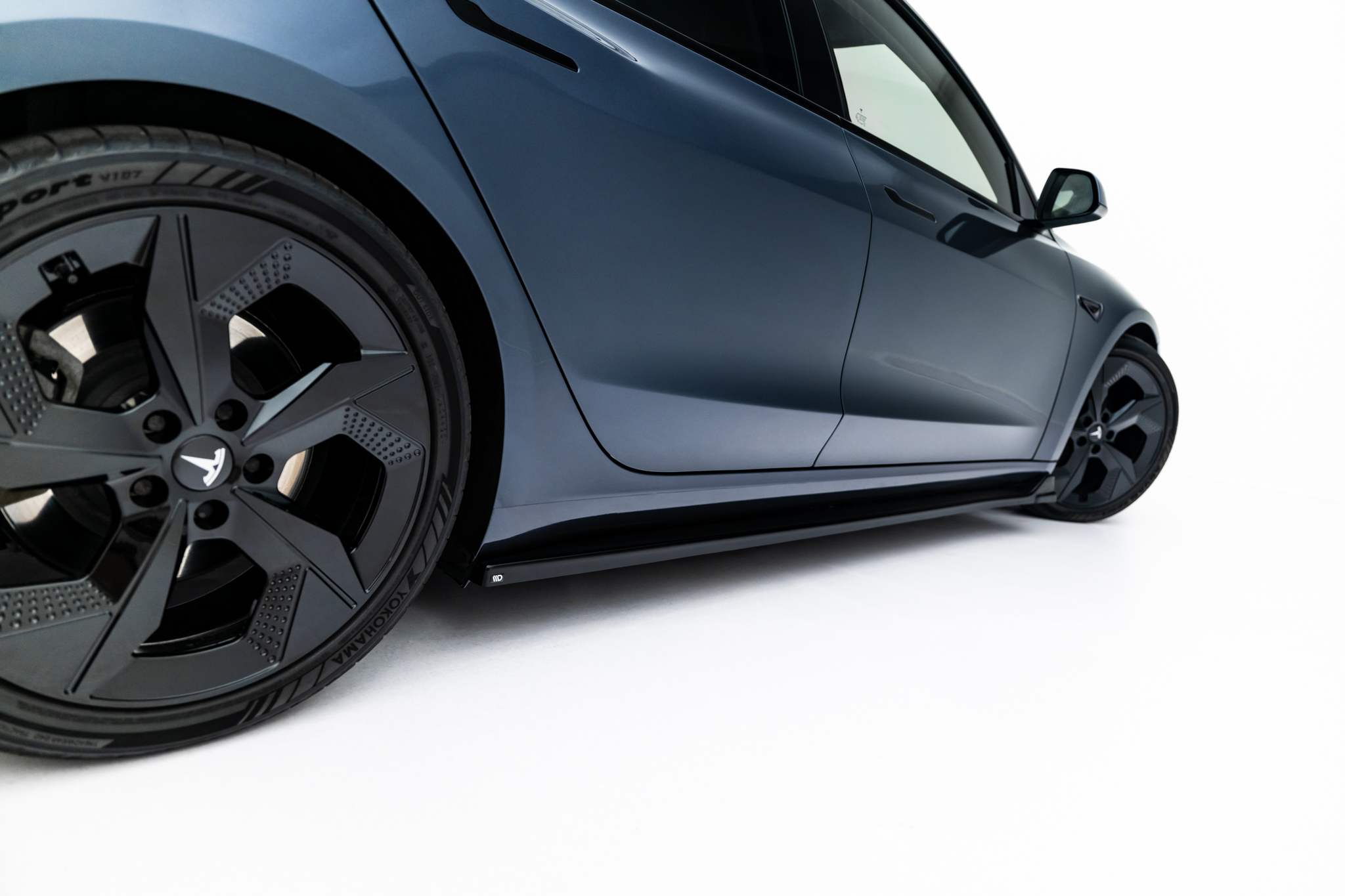 Set of Splitters Tesla Model 3 - Image 11