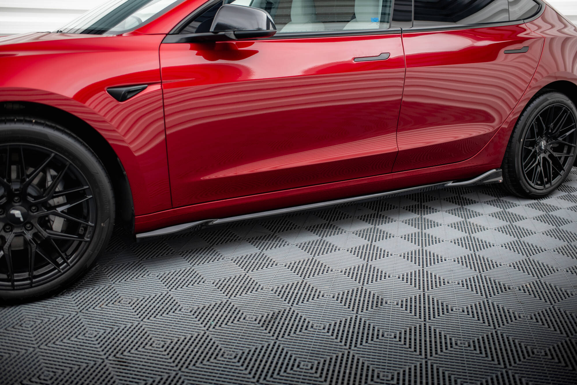 Set of Splitters Tesla Model 3 Project Highland(Facelift) - Image 5