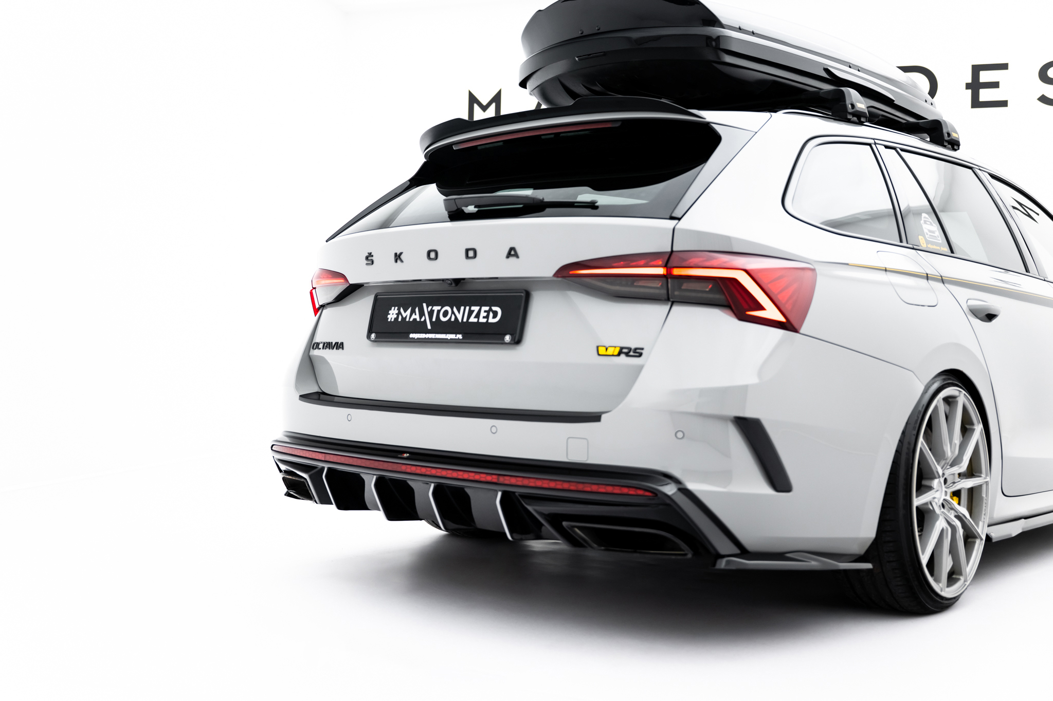 Set of Splitters V.1 Skoda Octavia RS Combi Mk4 - Image 11