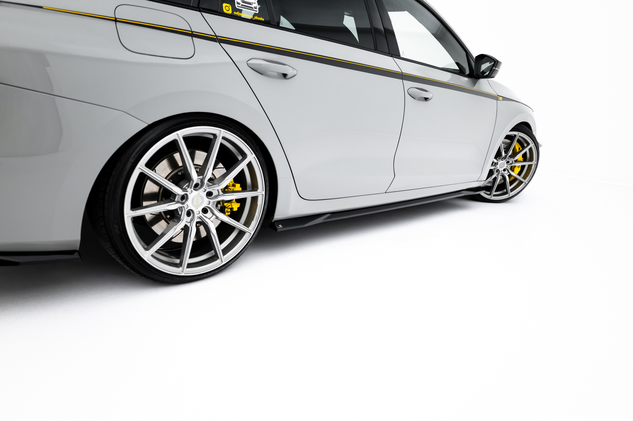 Set of Splitters V.1 Skoda Octavia RS Combi Mk4 - Image 9