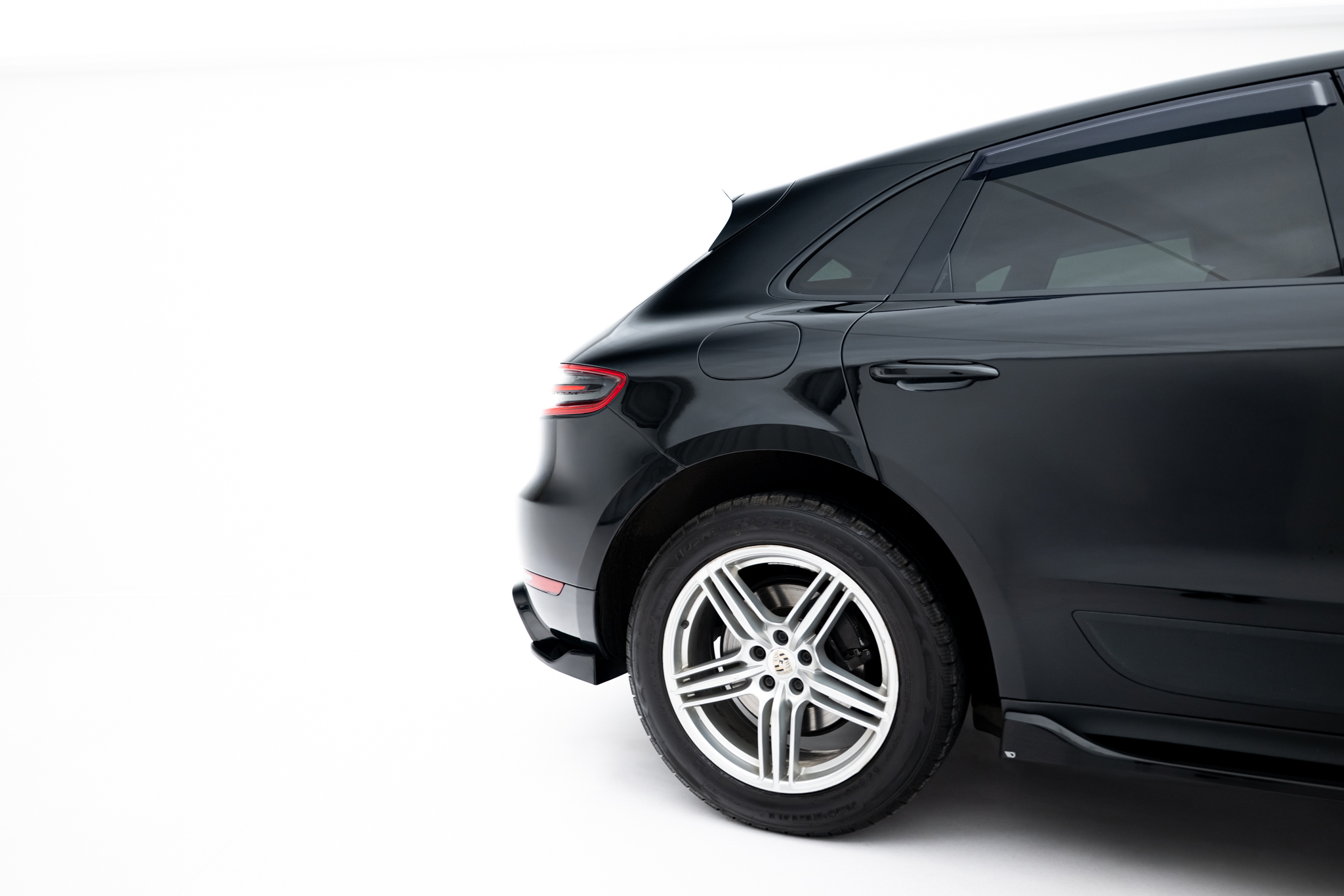 Set of Splitters V.2 Porsche Macan Mk1 - Image 14